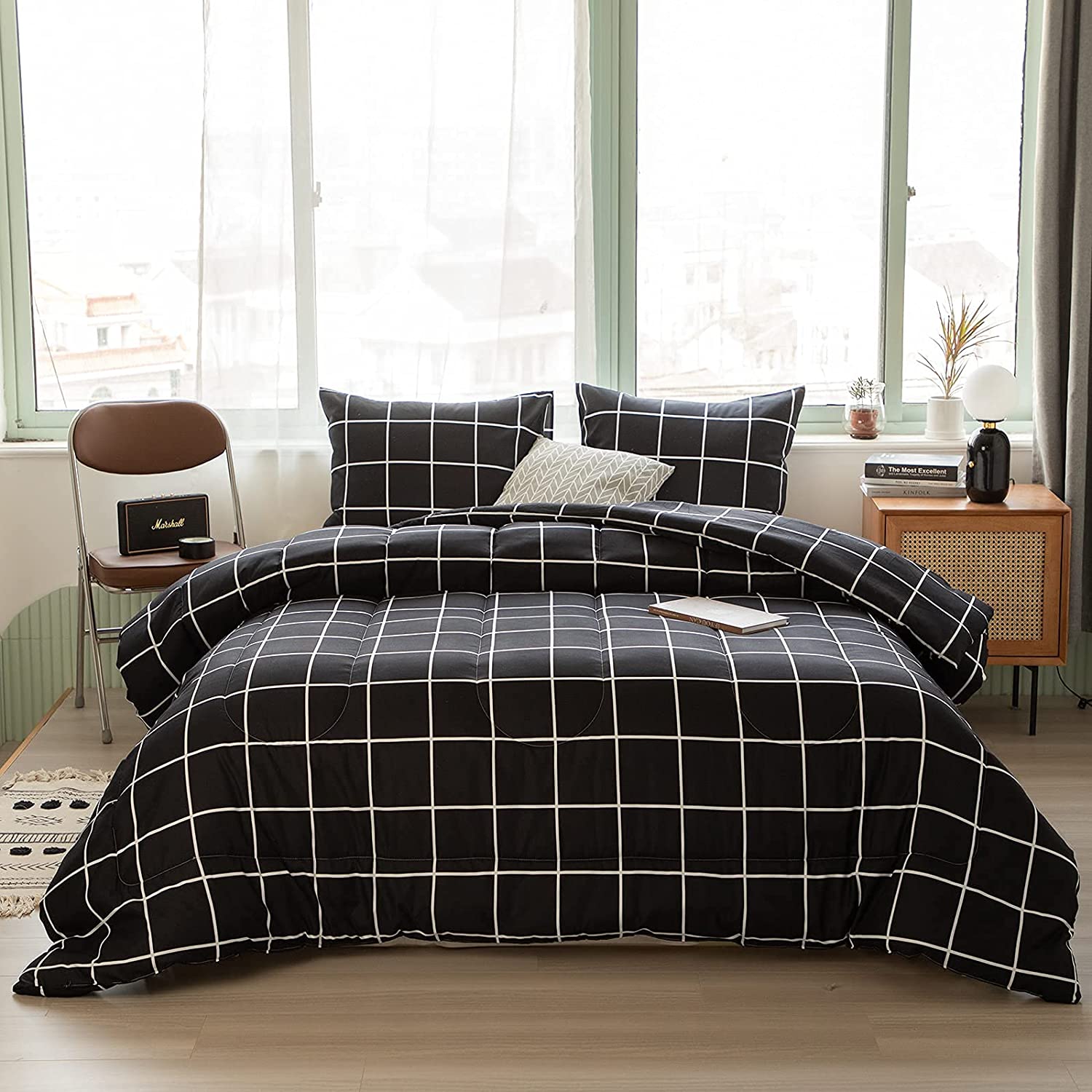 Black Grid Bed Set - Aesthetic Bedding