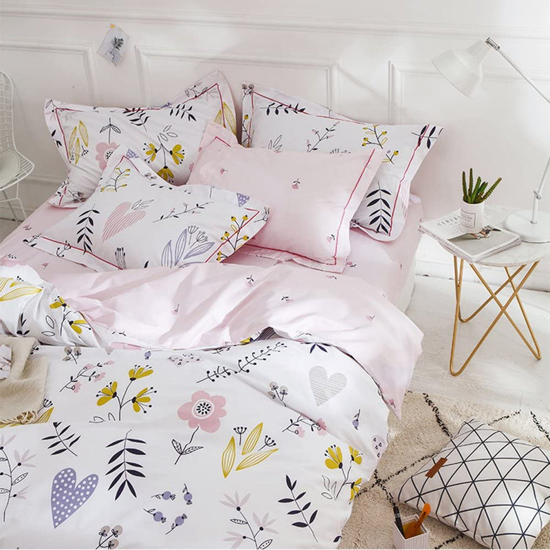 The Floral Heart Bed Set - Tapestry Girls