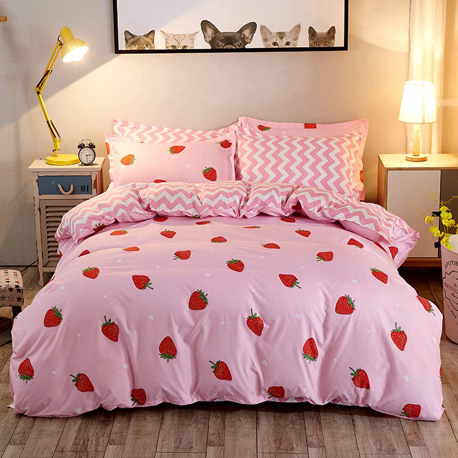 Strawberry Aesthetic Bedding Set  BOOGZEL CLOTHING 🍓 – Boogzel Clothing