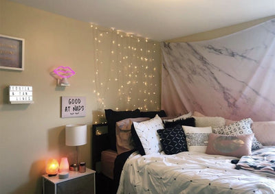 Cute Tapestries To Decorate Your Dorm Room