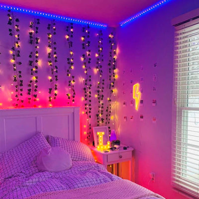Y2K aesthetic decor ideas for bedroom