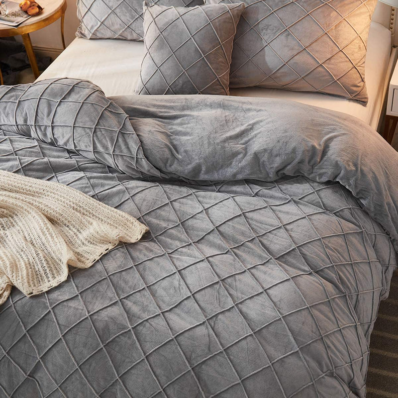 Softy Gray Diamond Bed Set