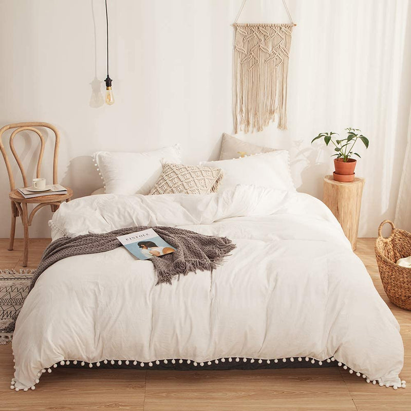 The Softy Pom Pom White Bed Set